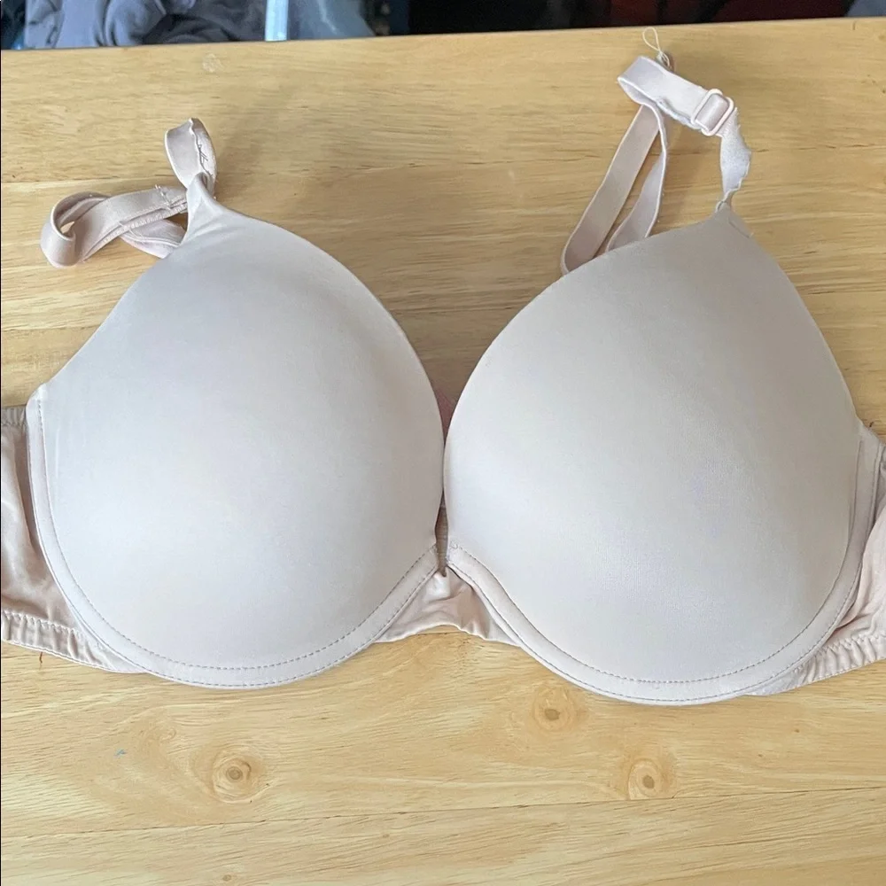 PINK Victoria's Secret Black and Cream Bra Set - Picture 2 of 8